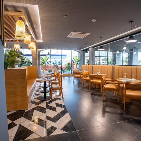 Park Inn By Radisson Nadżran Zewnętrze zdjęcie