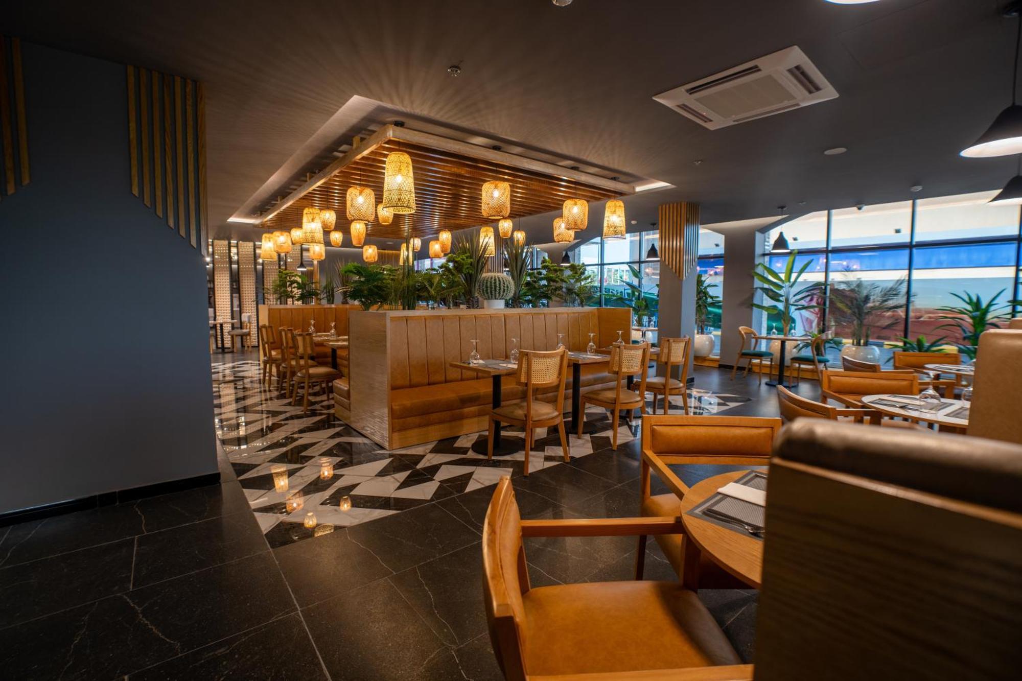 Park Inn By Radisson Nadżran Zewnętrze zdjęcie