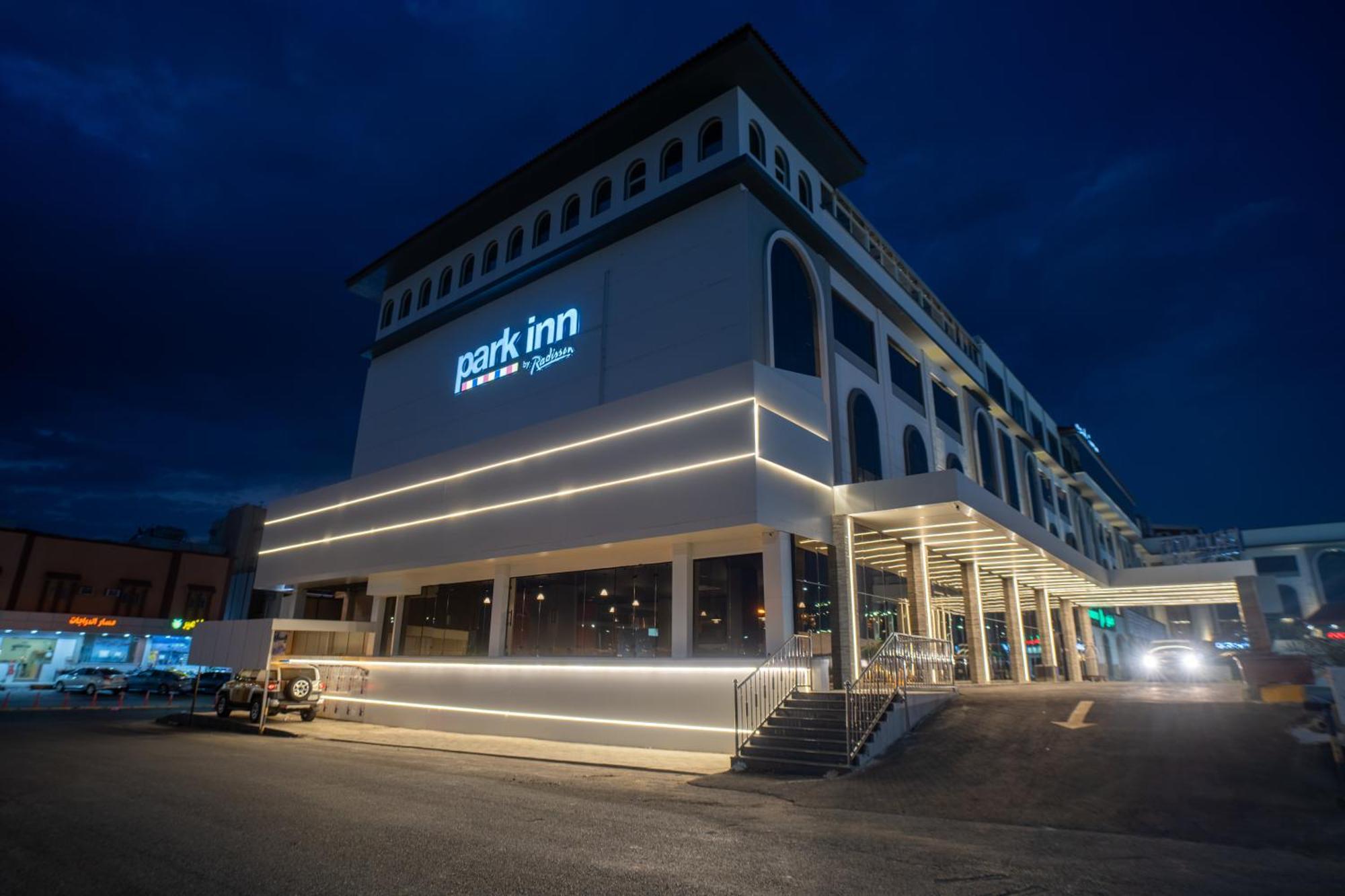 Park Inn By Radisson Nadżran Zewnętrze zdjęcie