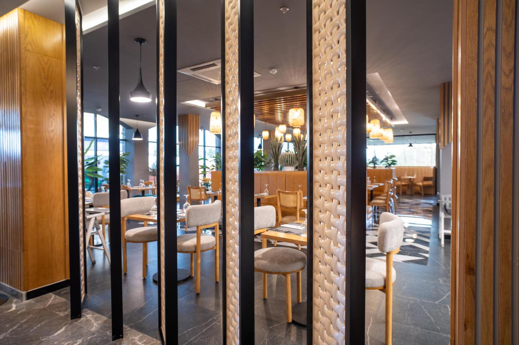 Park Inn By Radisson Nadżran Zewnętrze zdjęcie