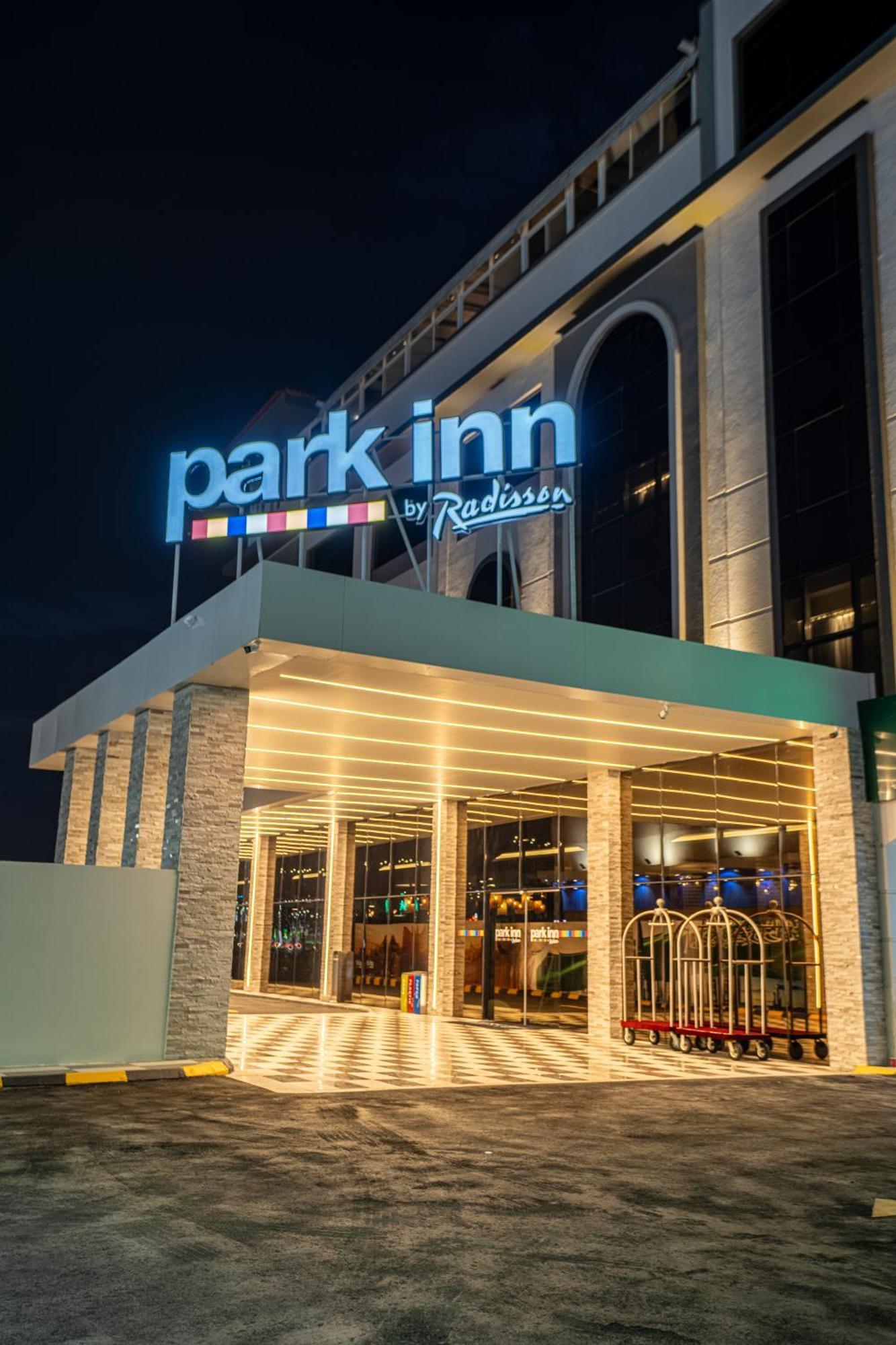 Park Inn By Radisson Nadżran Zewnętrze zdjęcie
