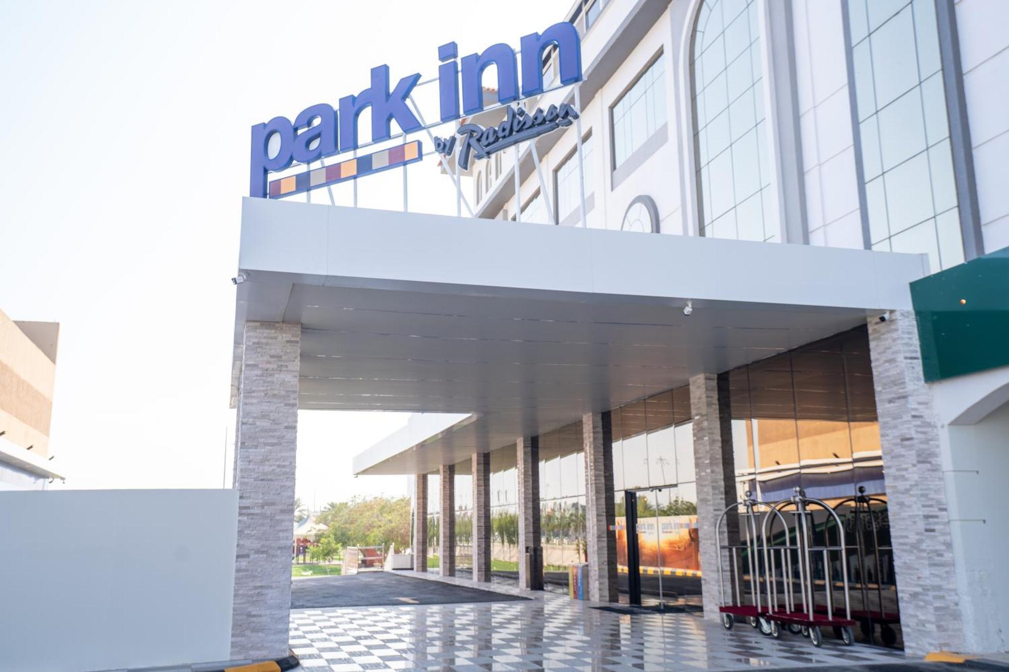 Park Inn By Radisson Nadżran Zewnętrze zdjęcie